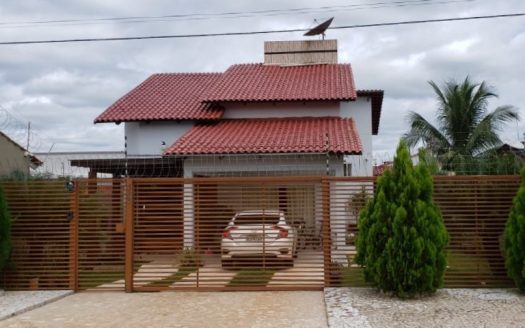 Casa no Santo Afonso com piscina