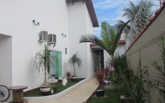 Casa no Santo Afonso com piscina