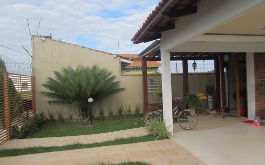Casa no Santo Afonso com piscina